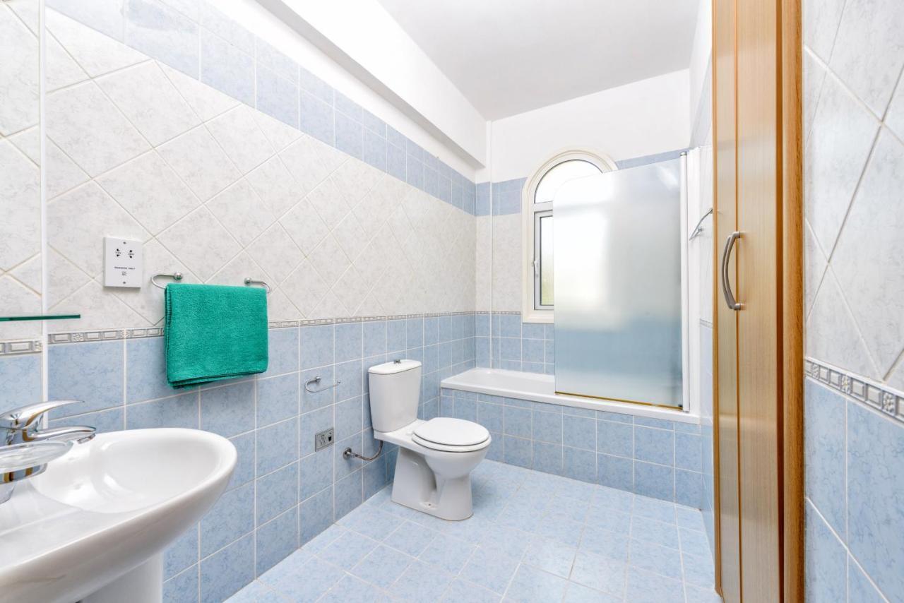 Villa Irina Paralimni Esterno foto